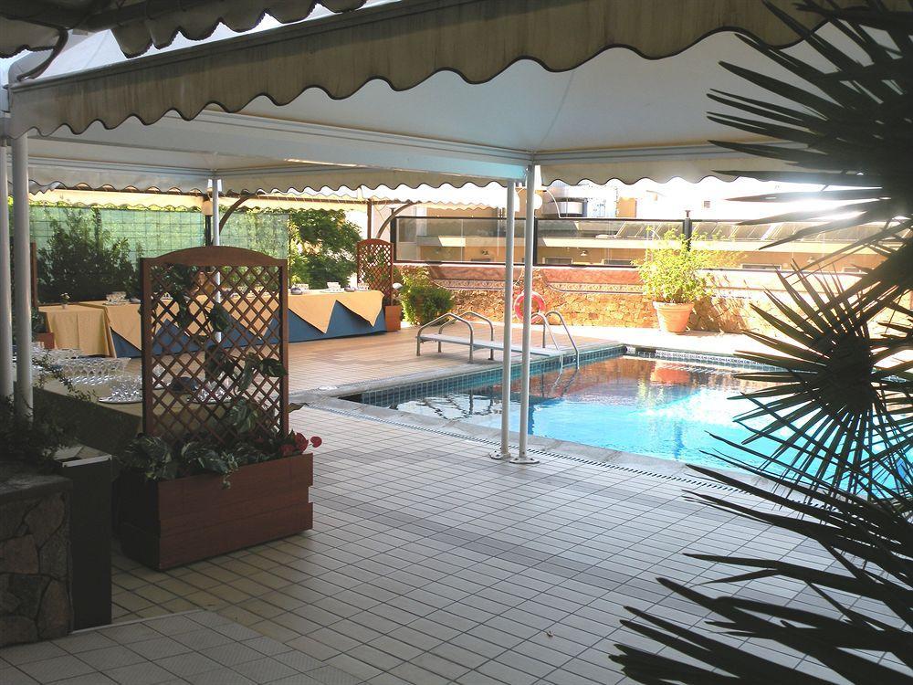Panorama 4*